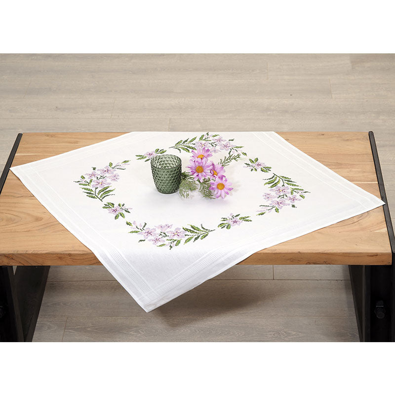 Decke lila Blumenranke